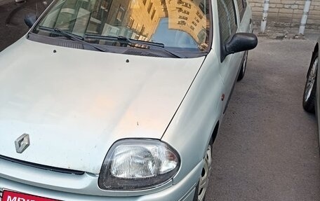 Renault Clio III, 2000 год, 350 000 рублей, 2 фотография