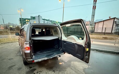 Mitsubishi Pajero IV, 2014 год, 2 650 000 рублей, 11 фотография