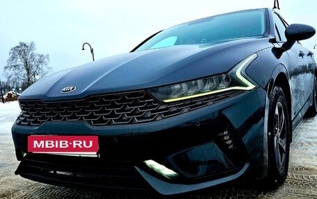 KIA K5, 2021 год, 1 570 000 рублей, 2 фотография