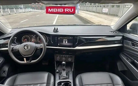 Volkswagen Passat B8 рестайлинг, 2022 год, 2 250 000 рублей, 9 фотография