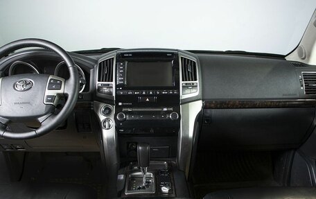 Toyota Land Cruiser 200, 2012 год, 3 599 000 рублей, 5 фотография