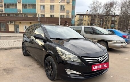 Hyundai Solaris II рестайлинг, 2015 год, 640 000 рублей, 7 фотография