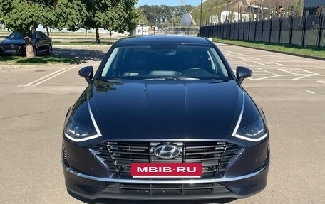 Hyundai Sonata VIII, 2020 год, 2 290 000 рублей, 2 фотография