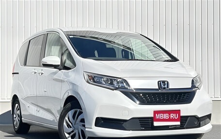 Honda Freed II, 2021 год, 1 580 000 рублей, 1 фотография