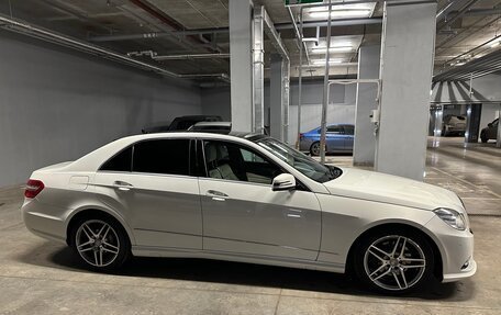 Mercedes-Benz E-Класс, 2011 год, 1 650 000 рублей, 3 фотография