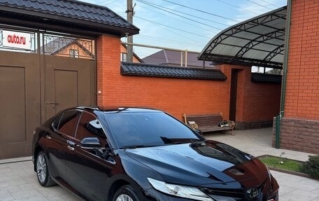 Toyota Camry, 2019 год, 2 600 000 рублей, 1 фотография