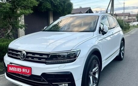 Volkswagen Tiguan II, 2018 год, 3 800 000 рублей, 26 фотография