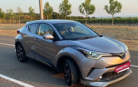 Toyota C-HR I рестайлинг, 2019 год, 2 550 000 рублей, 2 фотография