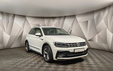 Volkswagen Tiguan II, 2018 год, 3 065 150 рублей, 3 фотография