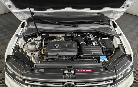 Volkswagen Tiguan II, 2018 год, 3 065 150 рублей, 17 фотография