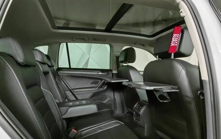 Volkswagen Tiguan II, 2018 год, 3 065 150 рублей, 12 фотография