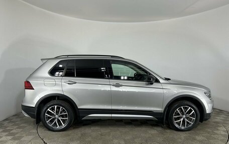 Volkswagen Tiguan II, 2019 год, 3 100 000 рублей, 4 фотография