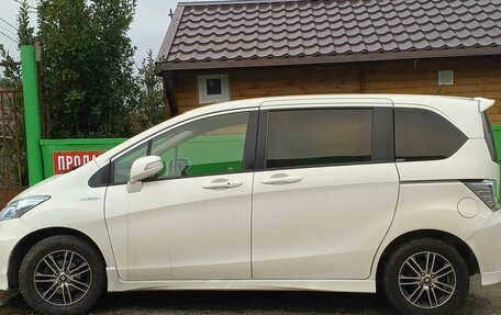 Honda Freed I, 2012 год, 1 300 000 рублей, 2 фотография