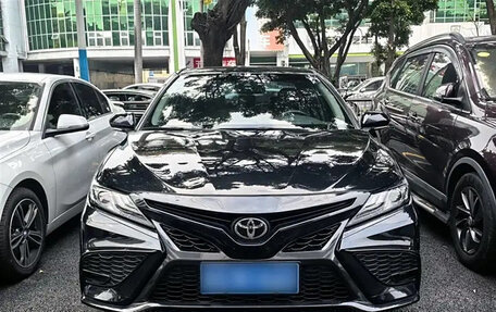 Toyota Camry, 2022 год, 2 850 000 рублей, 2 фотография