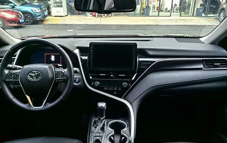 Toyota Camry, 2022 год, 2 850 000 рублей, 11 фотография