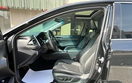 Toyota Camry, 2022 год, 2 500 000 рублей, 13 фотография