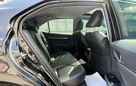 Toyota Camry, 2022 год, 2 500 000 рублей, 15 фотография