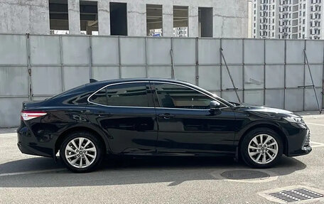 Toyota Camry, 2022 год, 2 500 000 рублей, 6 фотография