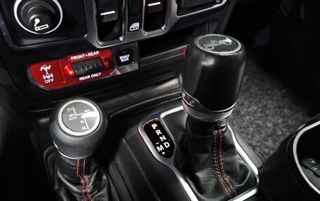 Jeep Wrangler, 2021 год, 3 720 000 рублей, 7 фотография
