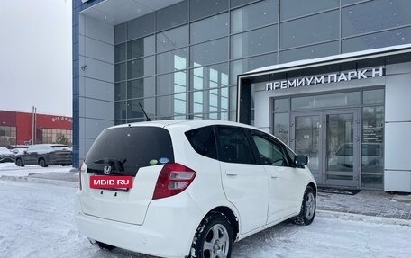 Honda Fit III, 2008 год, 650 000 рублей, 8 фотография