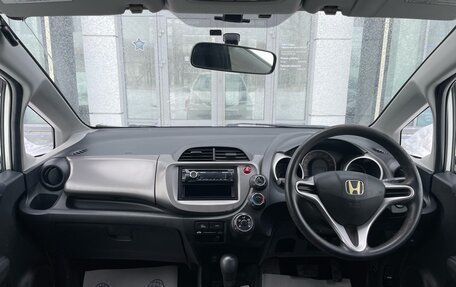 Honda Fit III, 2008 год, 650 000 рублей, 20 фотография