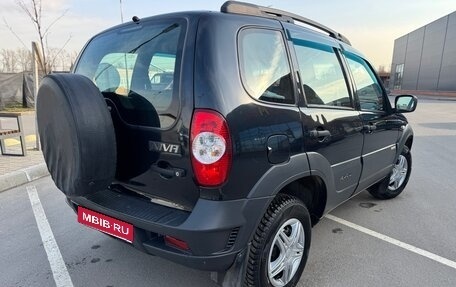 Chevrolet Niva I рестайлинг, 2017 год, 650 000 рублей, 4 фотография