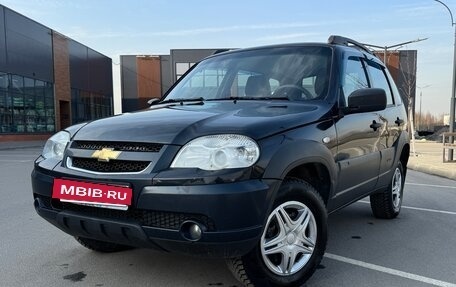 Chevrolet Niva I рестайлинг, 2017 год, 650 000 рублей, 12 фотография