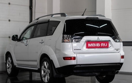 Mitsubishi Outlander III рестайлинг 3, 2010 год, 1 530 000 рублей, 8 фотография