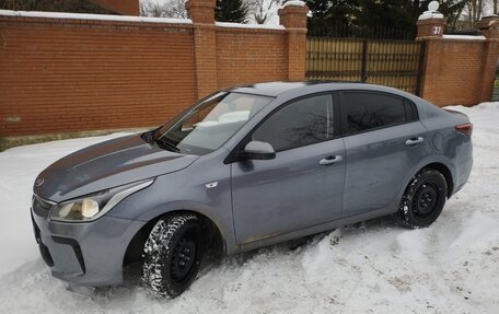 KIA Rio IV, 2018 год, 1 200 000 рублей, 2 фотография