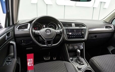 Volkswagen Tiguan II, 2018 год, 2 343 000 рублей, 17 фотография