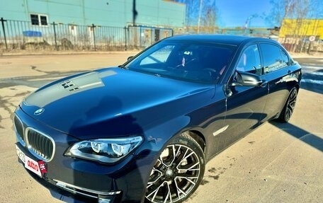 BMW 7 серия, 2012 год, 1 950 000 рублей, 2 фотография