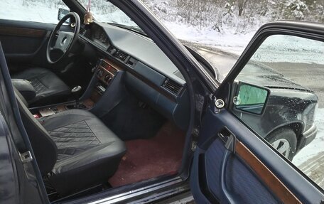 Mercedes-Benz W124, 1991 год, 280 000 рублей, 16 фотография