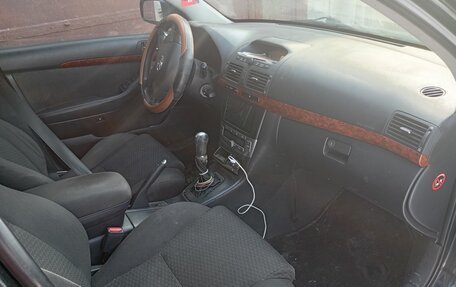 Toyota Avensis III рестайлинг, 2005 год, 500 000 рублей, 6 фотография