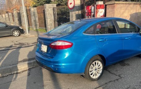 Ford Fiesta, 2017 год, 830 000 рублей, 3 фотография