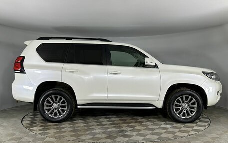 Toyota Land Cruiser Prado 150 рестайлинг 2, 2018 год, 5 000 000 рублей, 6 фотография