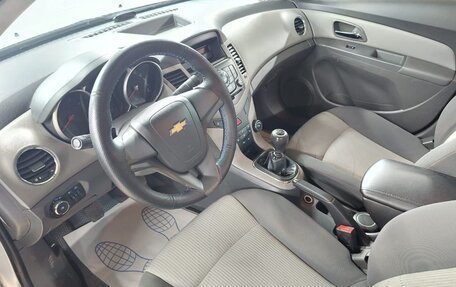 Chevrolet Cruze II, 2009 год, 599 000 рублей, 10 фотография