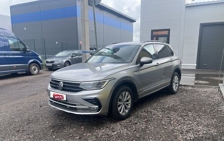 Volkswagen Tiguan II, 2021 год, 2 000 000 рублей, 14 фотография