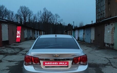 Chevrolet Cruze II, 2010 год, 570 000 рублей, 8 фотография