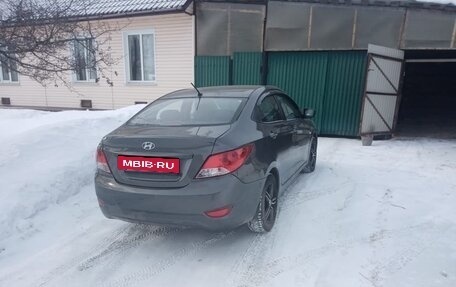 Hyundai Solaris II рестайлинг, 2012 год, 750 000 рублей, 2 фотография