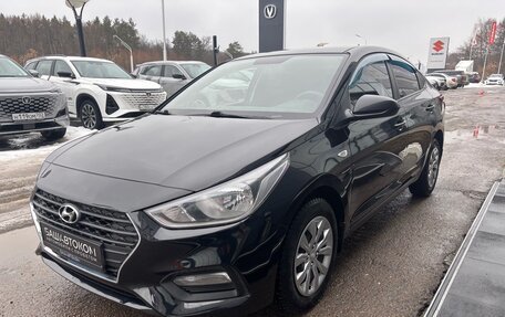 Hyundai Solaris II рестайлинг, 2018 год, 1 290 000 рублей, 2 фотография