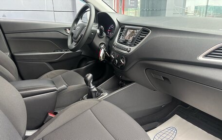 Hyundai Solaris II рестайлинг, 2018 год, 1 290 000 рублей, 8 фотография