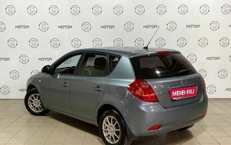 KIA cee'd I рестайлинг, 2009 год, 697 000 рублей, 2 фотография