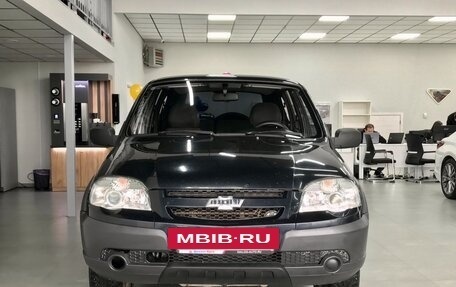 Chevrolet Niva I рестайлинг, 2010 год, 498 000 рублей, 2 фотография