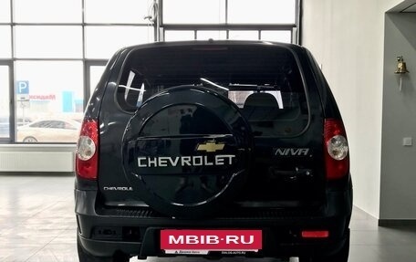 Chevrolet Niva I рестайлинг, 2010 год, 498 000 рублей, 5 фотография