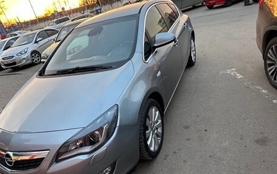 Opel Astra J, 2010 год, 915 000 рублей, 1 фотография