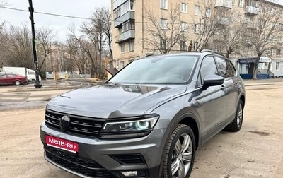 Volkswagen Tiguan II, 2019 год, 3 190 000 рублей, 1 фотография