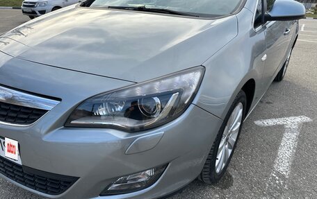 Opel Astra J, 2010 год, 915 000 рублей, 23 фотография