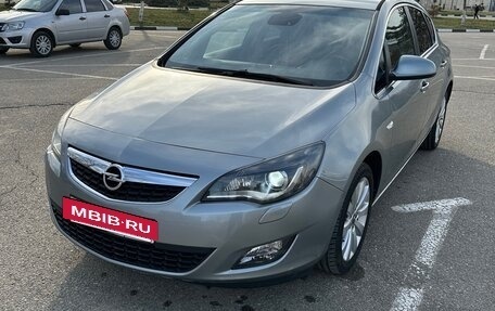 Opel Astra J, 2010 год, 915 000 рублей, 13 фотография