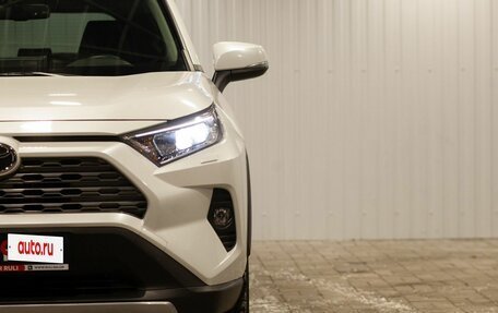 Toyota RAV4, 2021 год, 4 300 000 рублей, 5 фотография