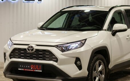 Toyota RAV4, 2021 год, 4 300 000 рублей, 6 фотография